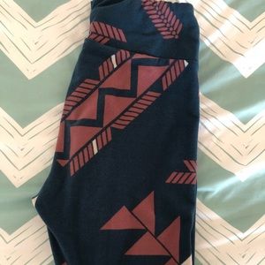 Lularoe leggings OS perfect condition